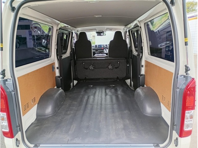Toyota HIACE VAN 2024 7046781-9