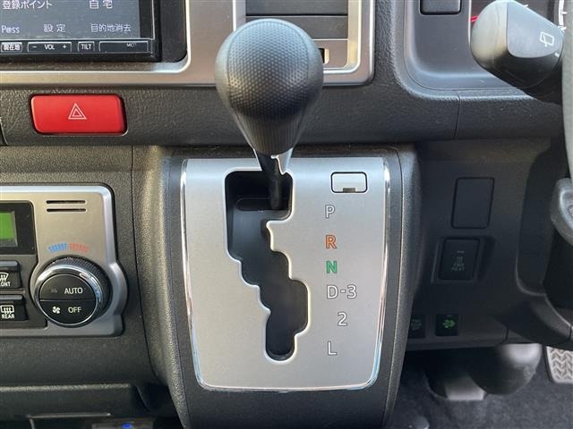 Toyota HIACE VAN 2014 7047999-5