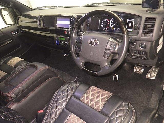Toyota HIACE VAN 2021 7048741-3