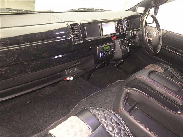 Toyota HIACE VAN 2021 7048741-4
