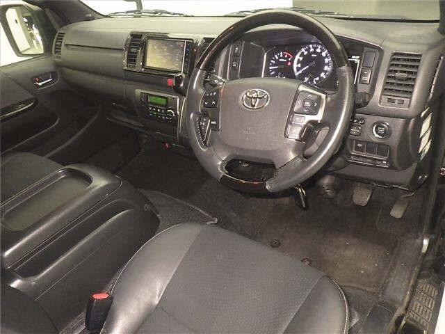 Toyota HIACE VAN 2021 7048783-3