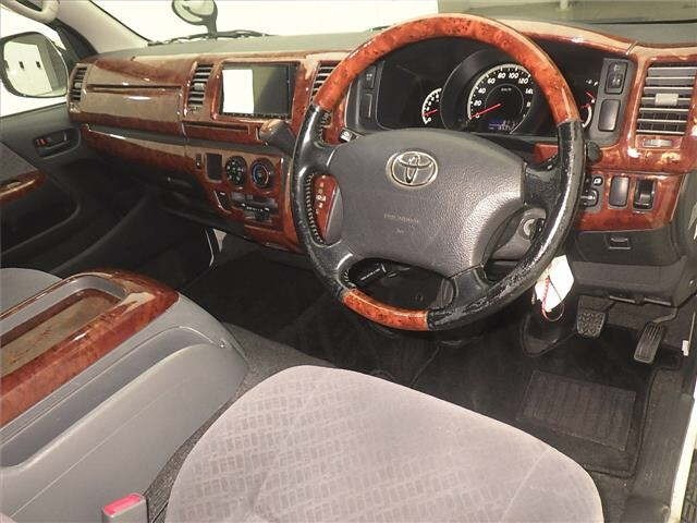 Toyota HIACE VAN 2009 7048784-3