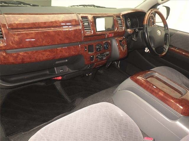 Toyota HIACE VAN 2009 7048784-4