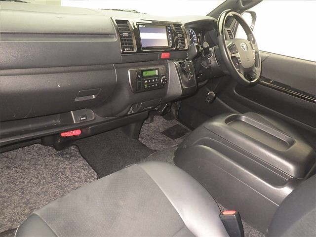 Toyota HIACE VAN 2021 7048799-4