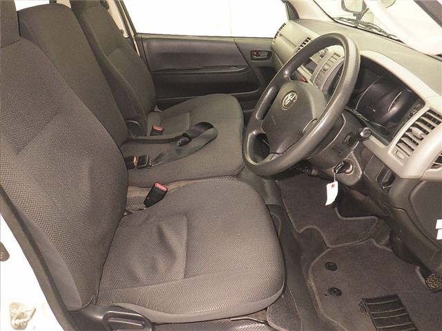 Toyota HIACE VAN 2013 7048813-5