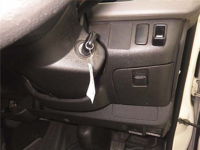 Toyota HIACE VAN 2013 7048813-8