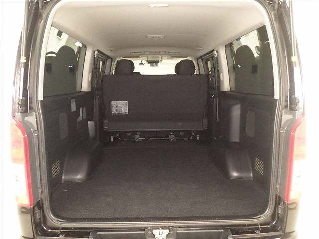 Toyota HIACE VAN 2021 7048835-7