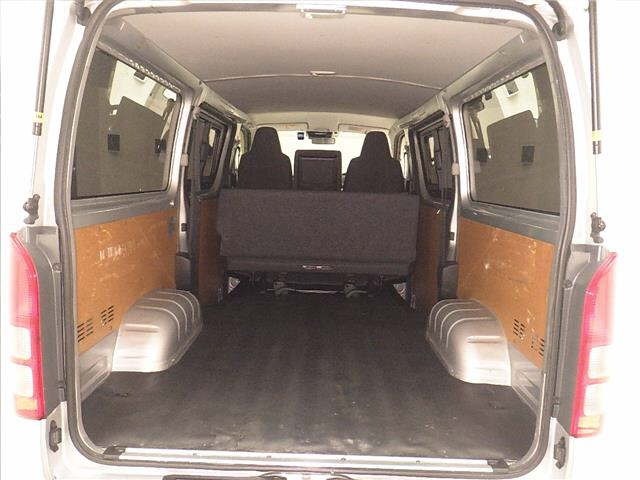 Toyota HIACE VAN 2018 7048844-7