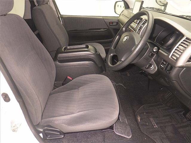 Toyota HIACE VAN 2012 7048865-5