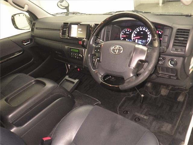 Toyota HIACE VAN 2016 7048902-3