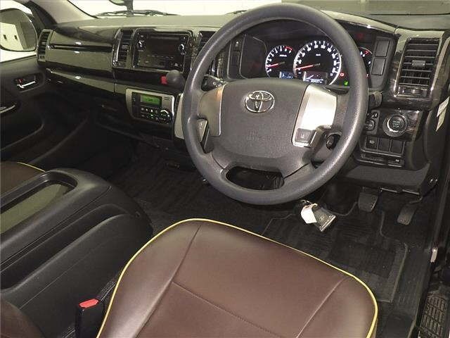 Toyota HIACE VAN 2018 7048946-3