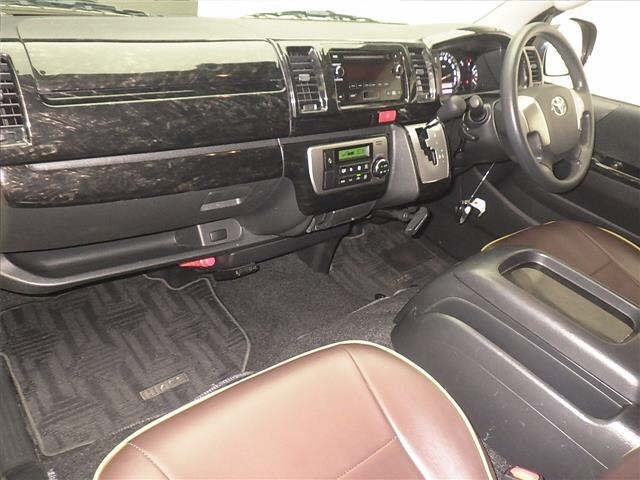 Toyota HIACE VAN 2018 7048946-4