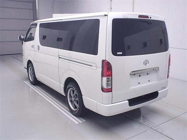Toyota HIACE VAN 2016 7048995-1
