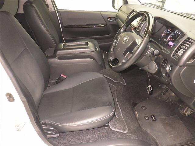 Toyota HIACE VAN 2016 7048995-5