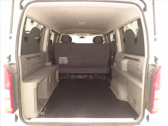 Toyota HIACE VAN 2013 7048996-7