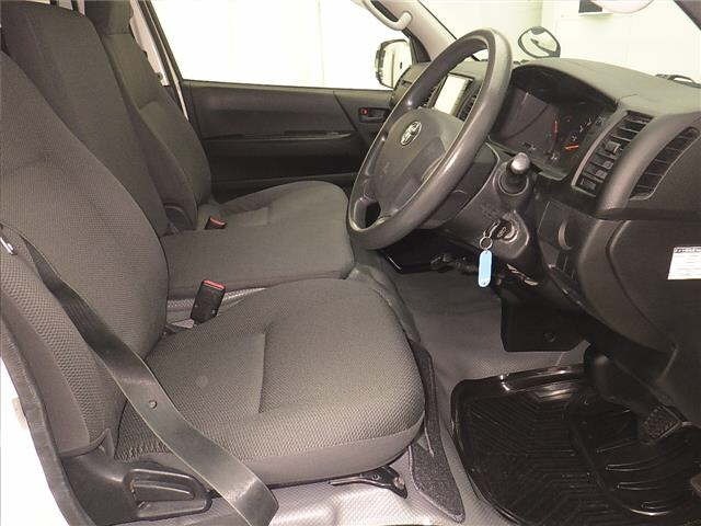 Toyota HIACE VAN 2016 7049043-5