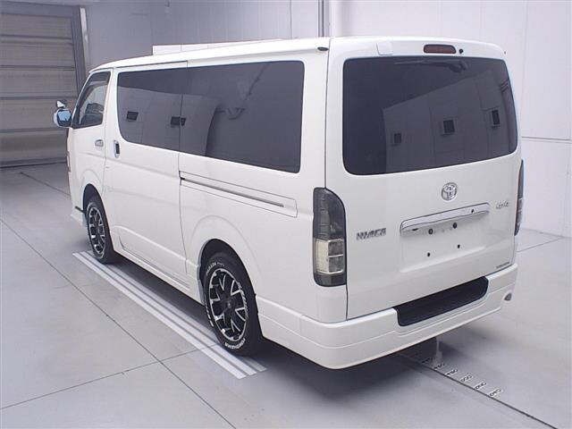 Toyota HIACE VAN 2014 7049091-1