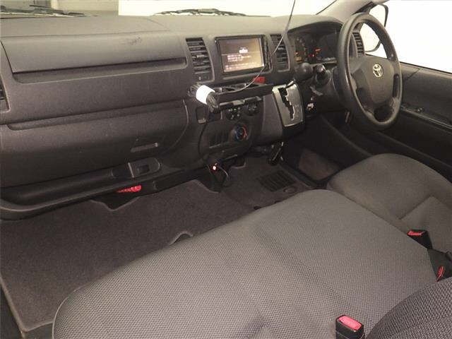Toyota HIACE VAN 2015 7049101-4