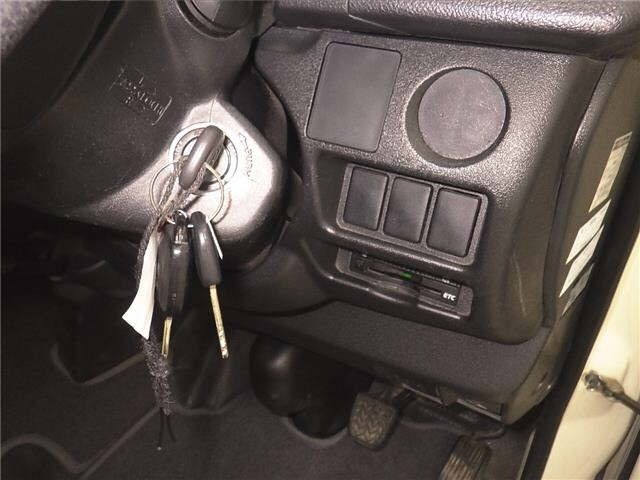 Toyota HIACE VAN 2015 7049101-8