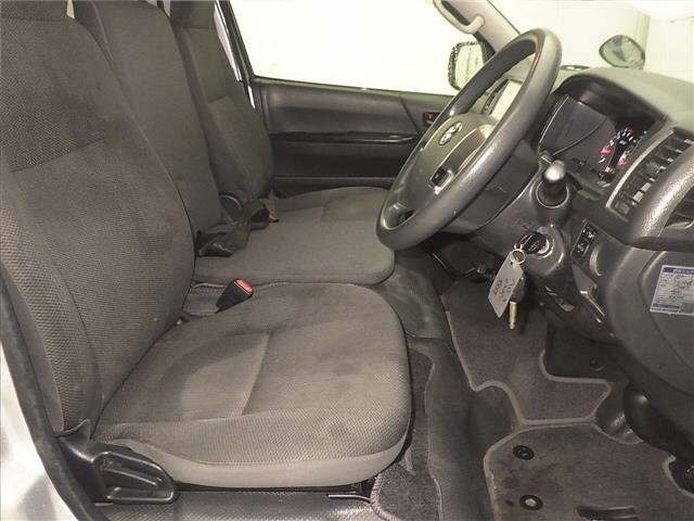 Toyota HIACE VAN 2018 7049102-5