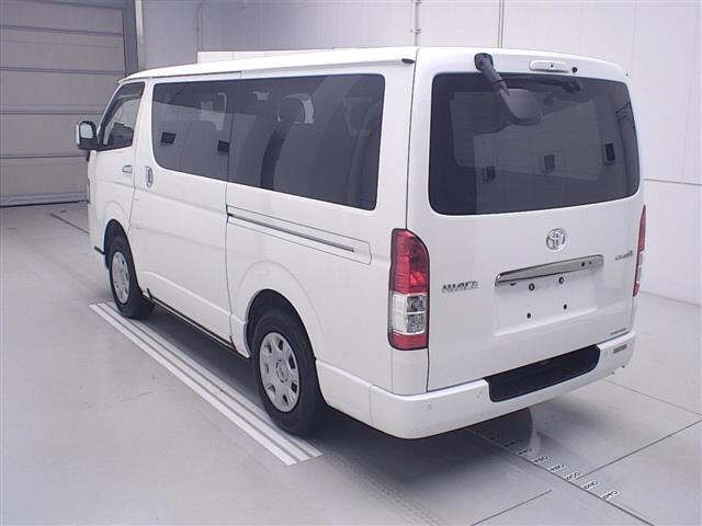 Toyota HIACE VAN 2023 7049149-1