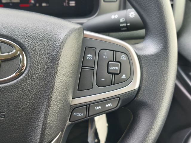 Toyota HIACE VAN 2026 7049275-14