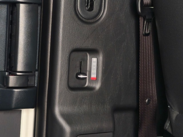 Toyota HIACE VAN 2026 7049275-16