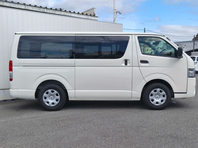 Toyota HIACE VAN 2026 7049275-22