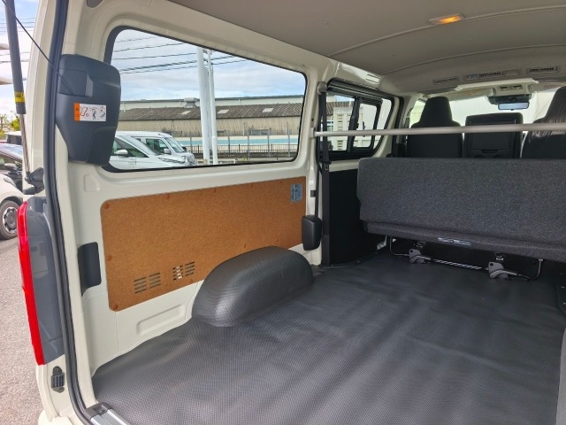 Toyota HIACE VAN 2026 7049275-7