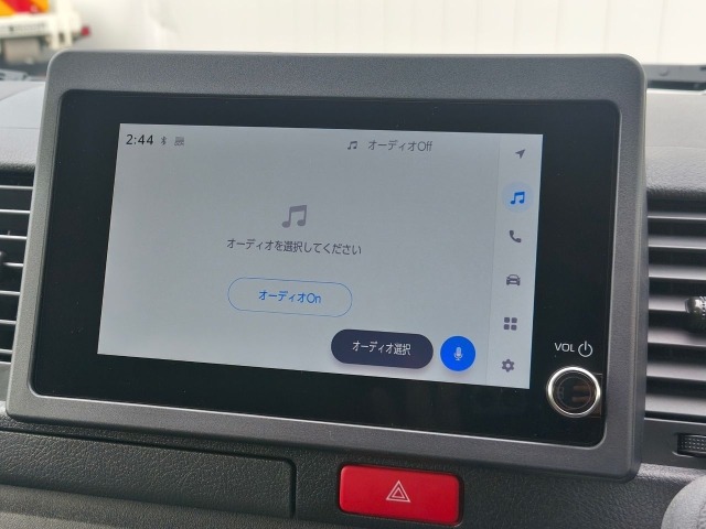 Toyota HIACE VAN 2026 7049275-9