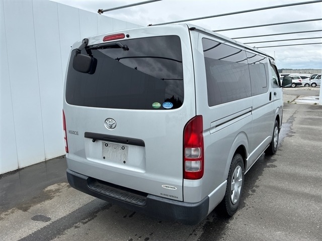 Toyota HIACE VAN 2016 7049375-9
