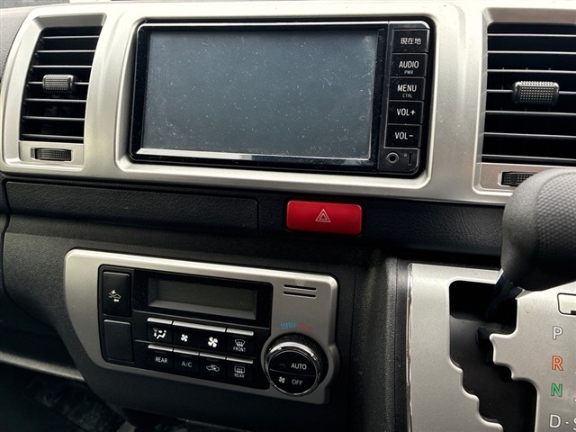 Toyota HIACE VAN 2018 7049376-4