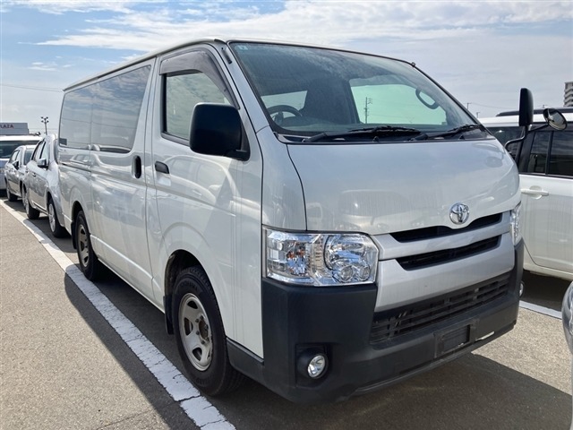 Toyota HIACE VAN 2018 7049455-0