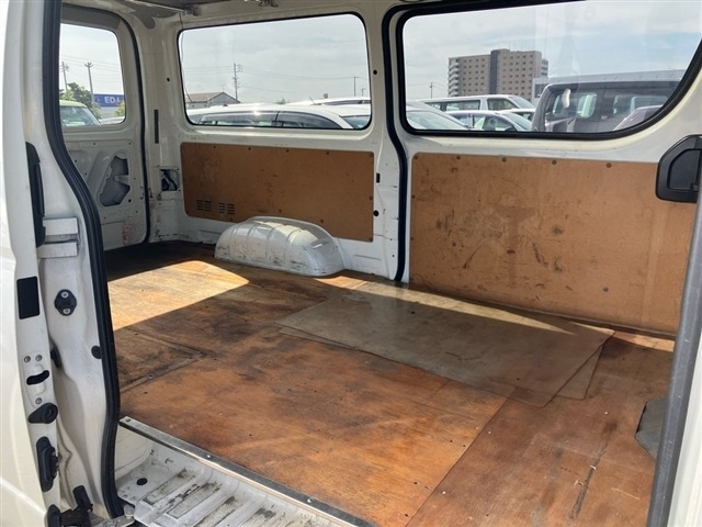 Toyota HIACE VAN 2018 7049455-6