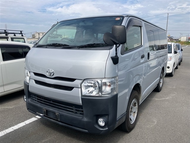 Toyota HIACE VAN 2017 7049484-10