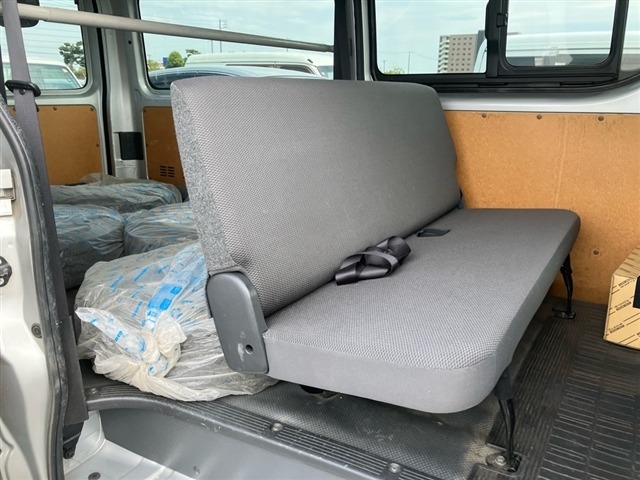 Toyota HIACE VAN 2017 7049484-6