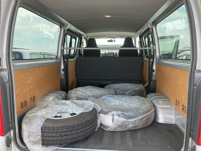 Toyota HIACE VAN 2017 7049484-8