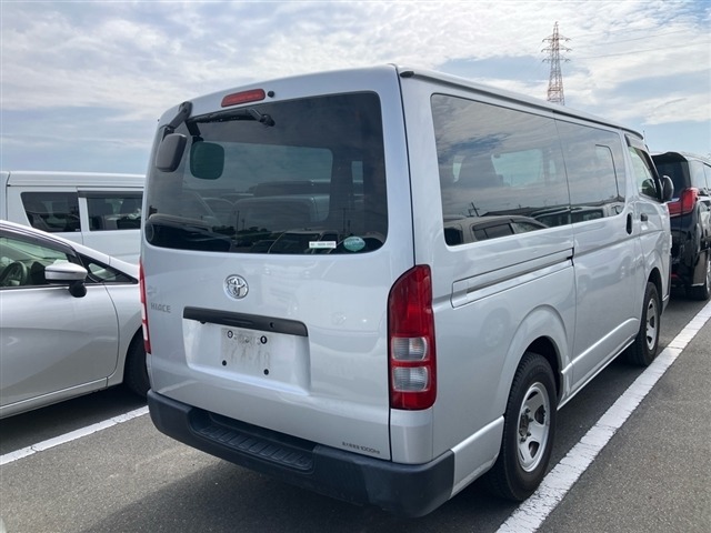 Toyota HIACE VAN 2017 7049484-9