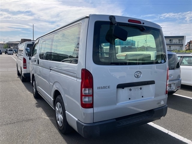 Toyota HIACE VAN 2017 7049501-1