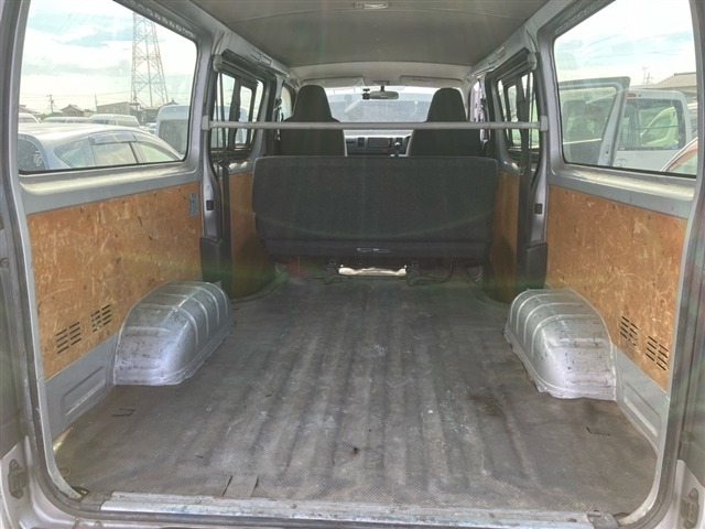 Toyota HIACE VAN 2017 7049501-8
