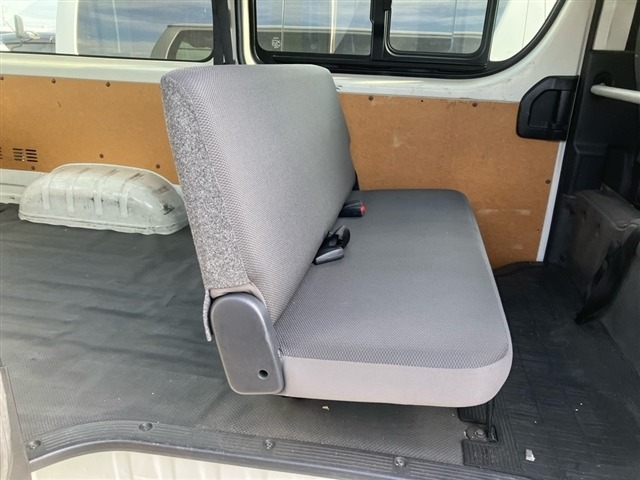 Toyota HIACE VAN 2016 7049502-6