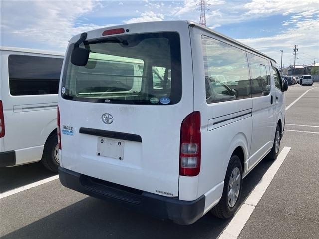 Toyota HIACE VAN 2016 7049502-9