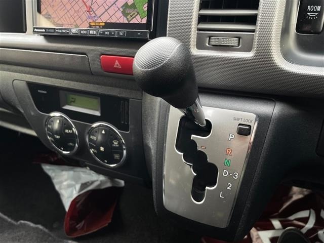 Toyota HIACE WAGON 2012 7054025-2