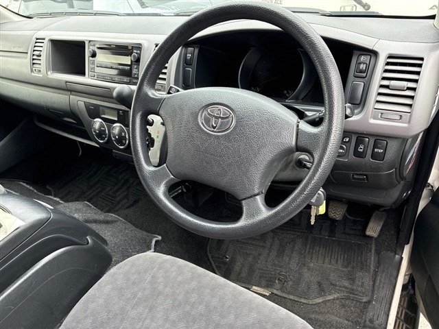 Toyota HIACE WAGON 2013 7054154-3