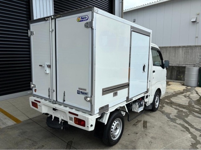 Daihatsu HIJET TRUCK 2018 7054941-17