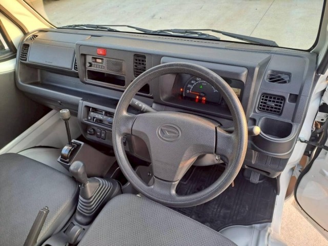 Daihatsu HIJET TRUCK 2015 7054942-3
