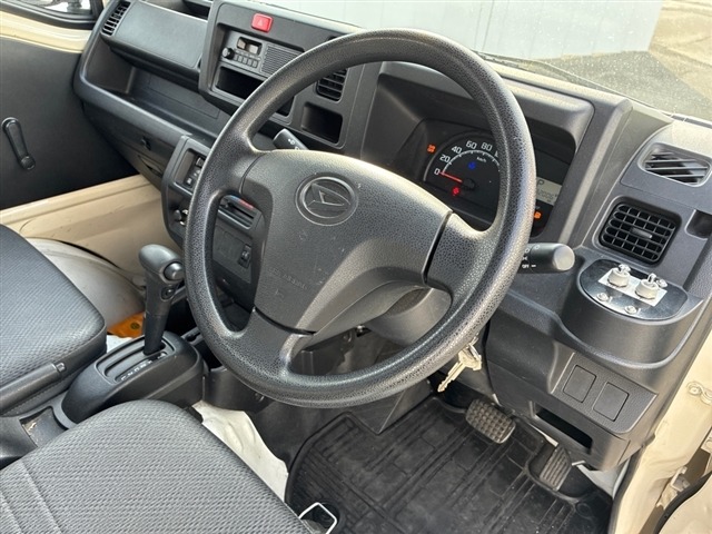 Daihatsu HIJET TRUCK 2020 7055102-3
