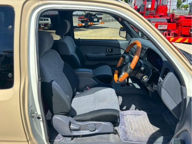 Toyota HILUX 2002 7035486-14