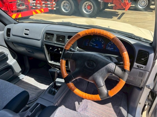 Toyota HILUX 2002 7035486-15
