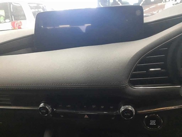 Mazda MAZDA3 2023 7045249-12